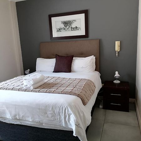 Emabheleni Executive Suites Westpoint Johannesburg Exterior photo