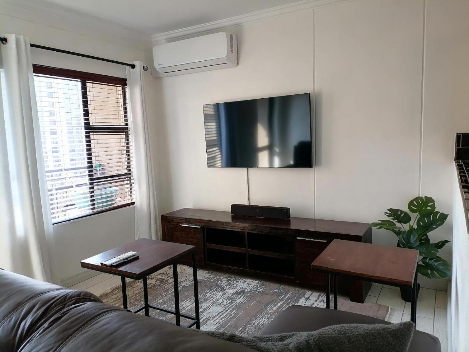 Emabheleni Executive Suites Westpoint Johannesburg Room photo